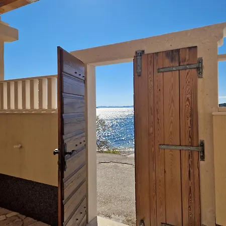 Seaside Family Friendly House With A Swimming Pool - Peljesac - 23009 أوروبيتش
