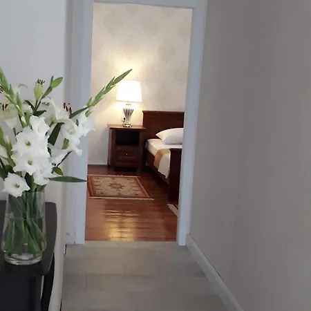 Seaside Family Friendly House With A Swimming Pool Orebic, Peljesac - 23009 Casa de Férias